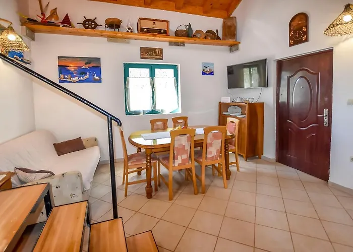 House Kastel Holiday home Tkon