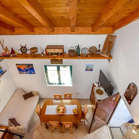 Сasa de vacaciones House Kastel Tkon