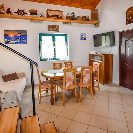 House Kastel Holiday home Tkon
