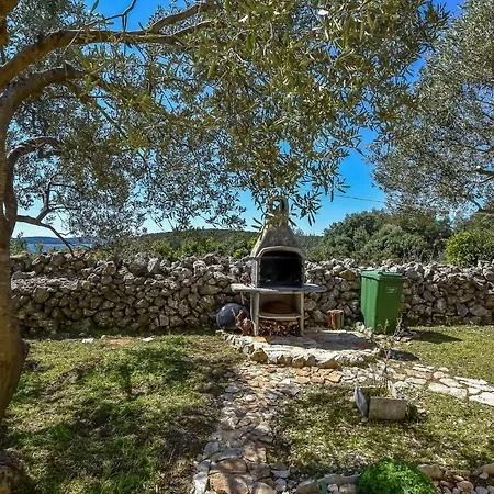 Сasa de vacaciones House Kastel *